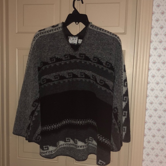 Poncho - Picture 1 of 2